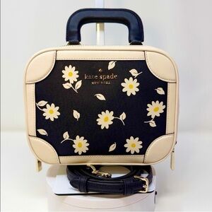 Kate Spade Traveler Trunk Crossbody Bag in Daisy Floral Print